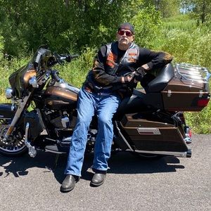 Meet your Posher, Jason